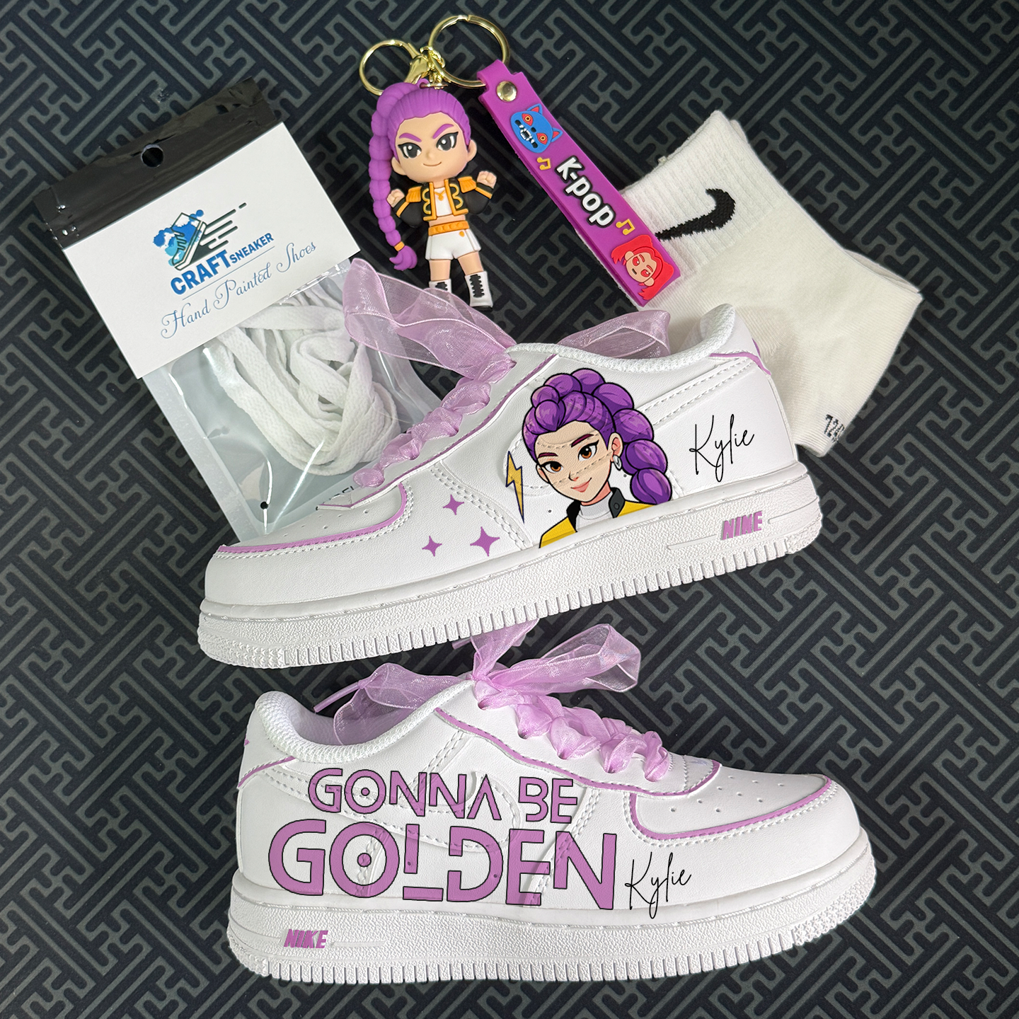 Limited Edition: Set Golden - FREE SHOES LACES + KEYCHAIN + SOCKS