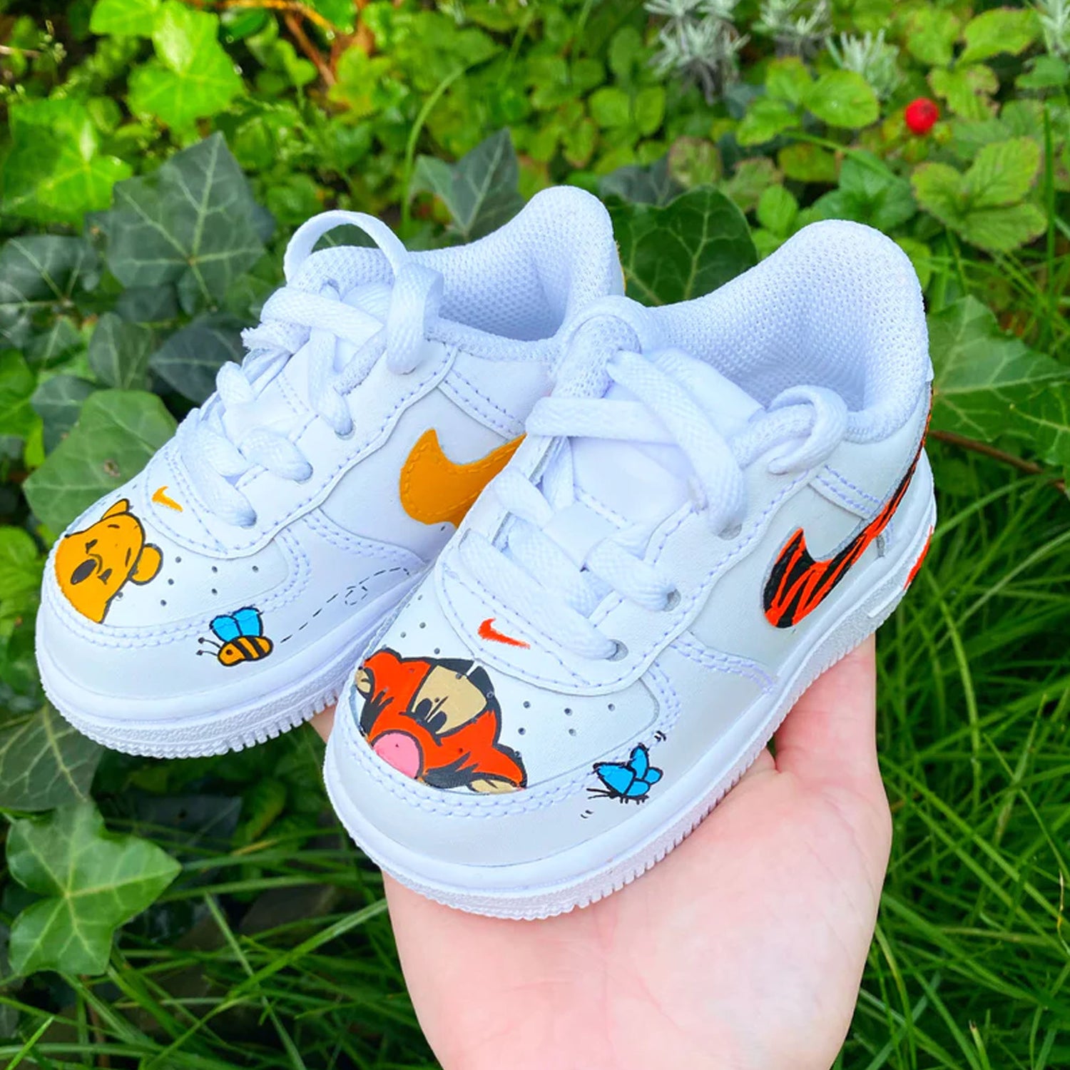 KID SNEAKERS