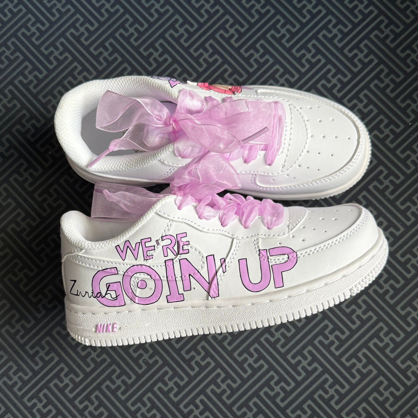 Limited Edition: Set Goin UP - FREE SHOES LACES + KEYCHAIN + SOCKS