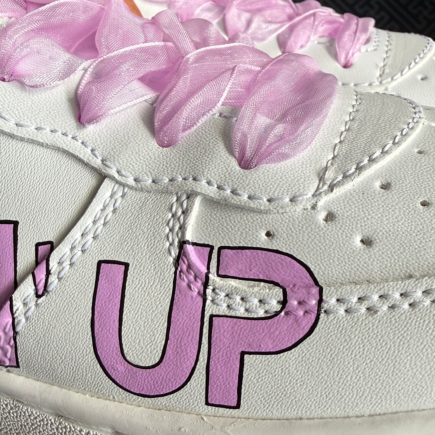Limited Edition: Set Goin UP - FREE SHOES LACES + KEYCHAIN + SOCKS